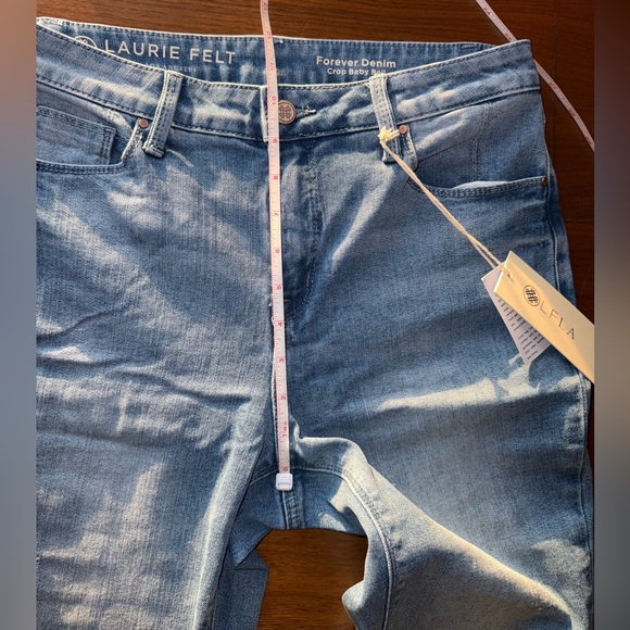 Laurie Felt Light Wash Forever Denim Crop Baby Bell Jeans - Picture 4 of 15